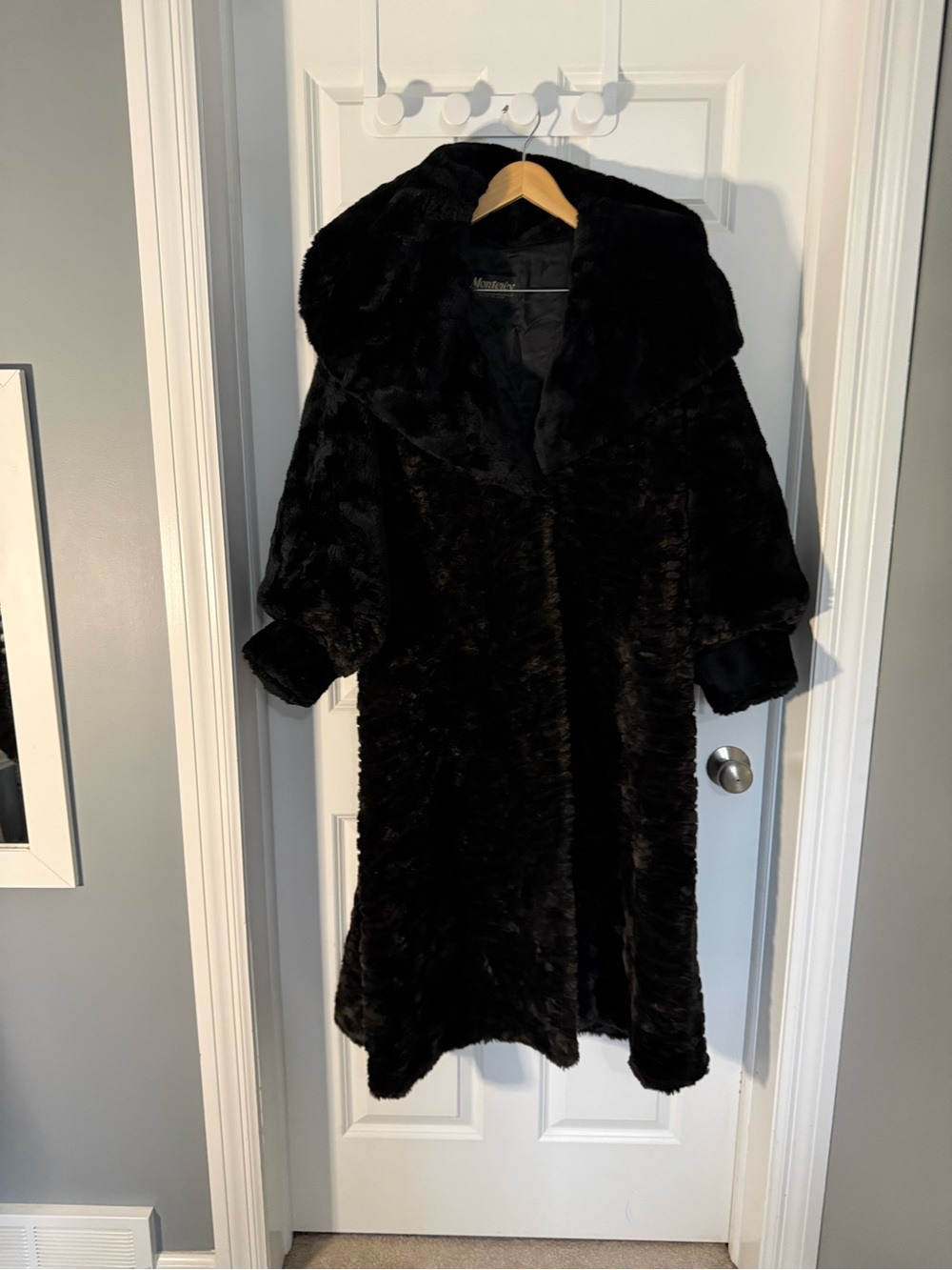 Vintage Monterey Fashions Black Faux Fur swing coat with dramatic collar